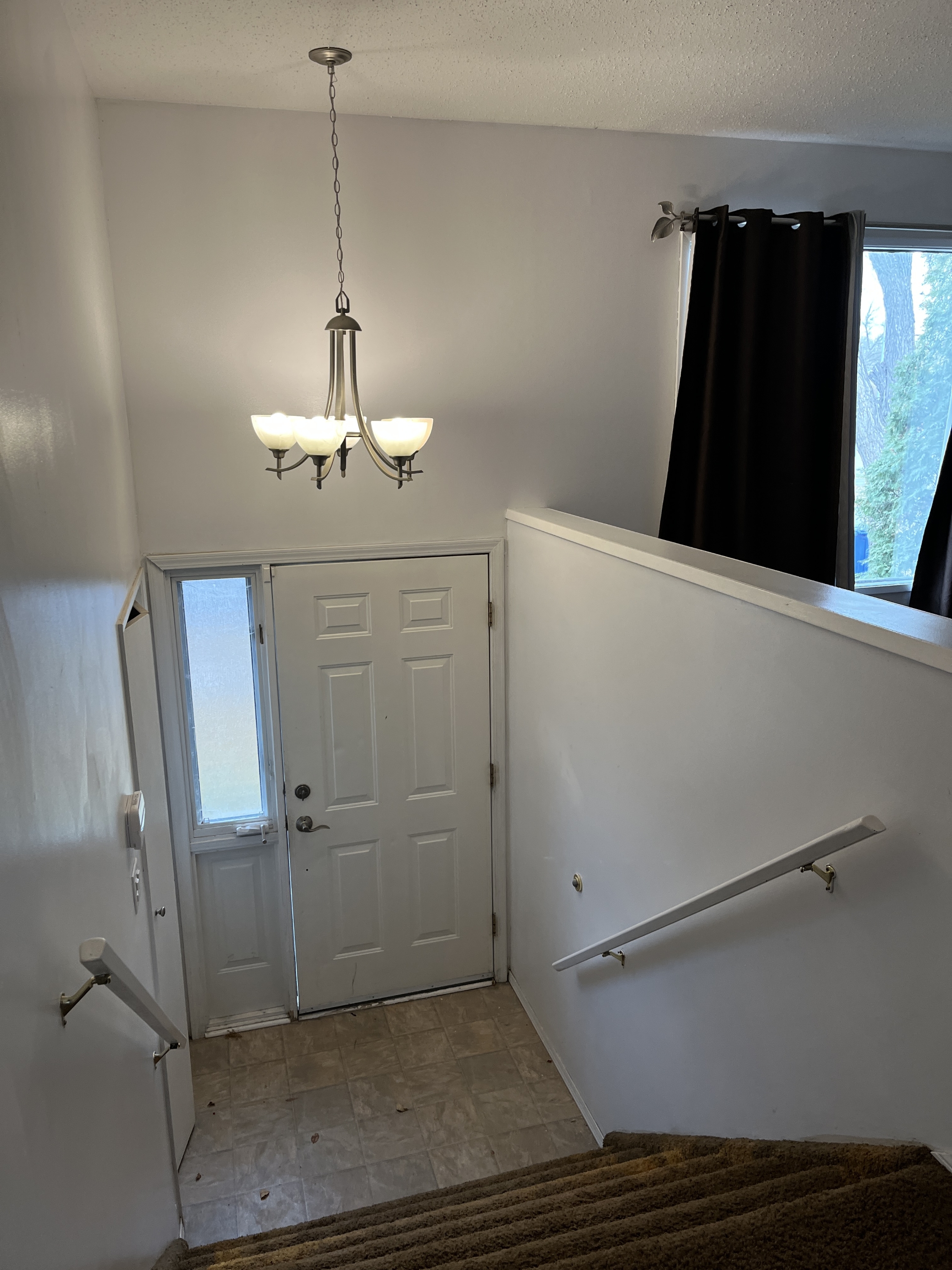 203 109th Street West,Main