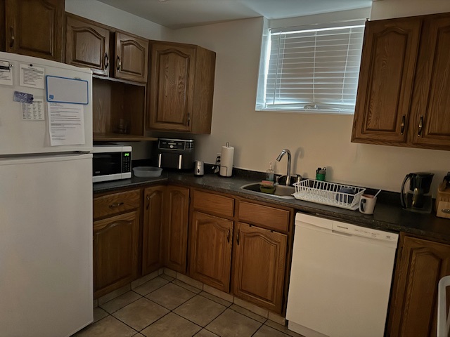 301 Hugo Avenue - Basement A