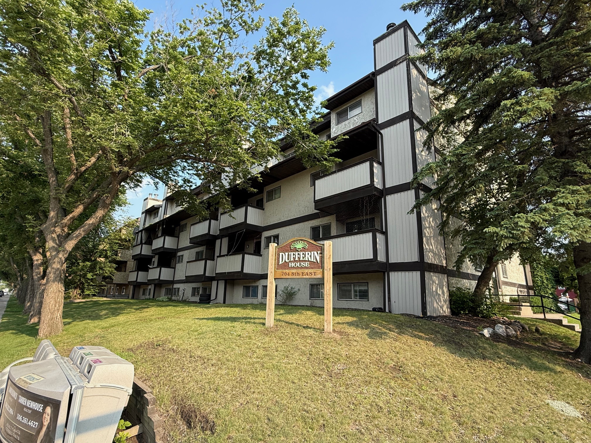 704 8th Street East - 218