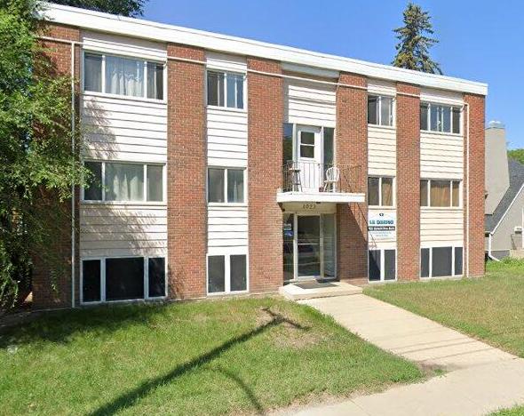 1023 Idylwyld Drive North - 2