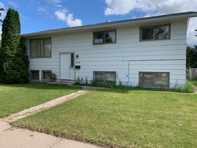 203 109th Street West,Main