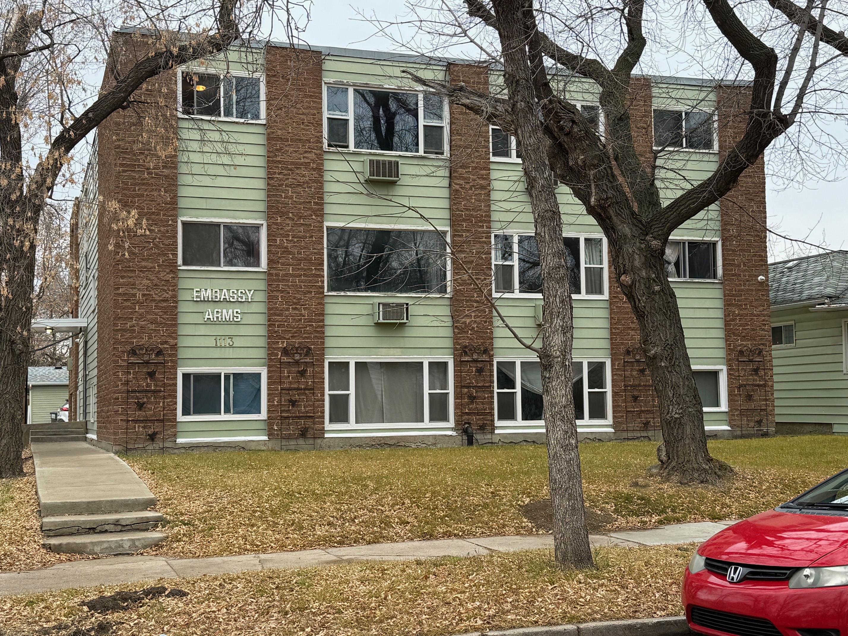 Property main image