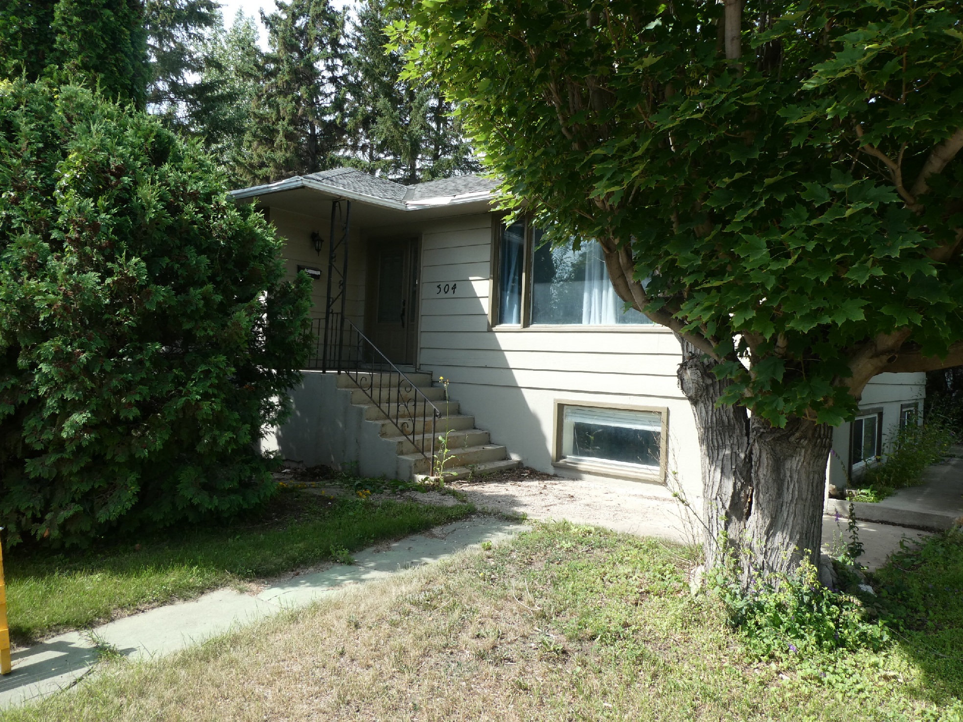 304 Bottomley Avenue South ,Main
