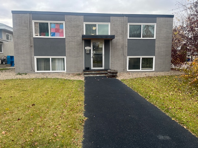 2602 Dufferin Avenue ,3