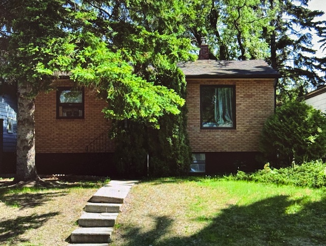 804 4th Street East,-